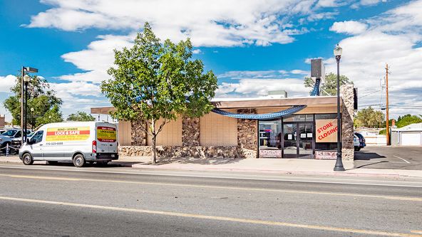 1746 Victorian Ave, Sparks, NV 89431